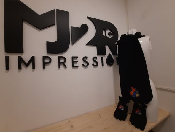 Gants et écharpes pour les pompiers de Narbonne - MJ2R Impression