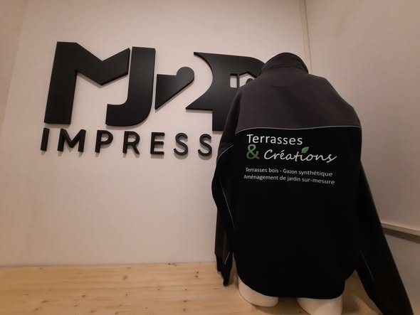Sweats personnalisés pour Terrasses & Créations - MJ2R Impression